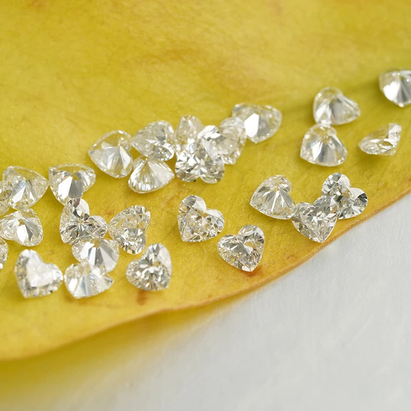 Wholesale Synthetic Loose  Heart Cut DEF VS Clear White Lab Created Diamond HPHT for Engagement Ring